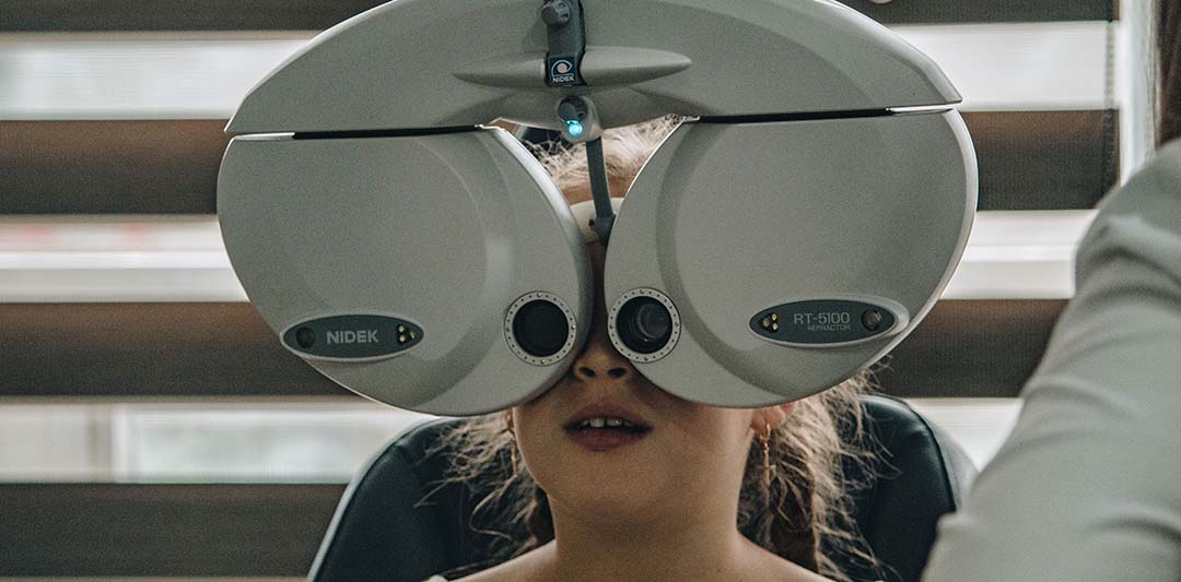 pediatric-eye-examinations-optomeyes-vision-care